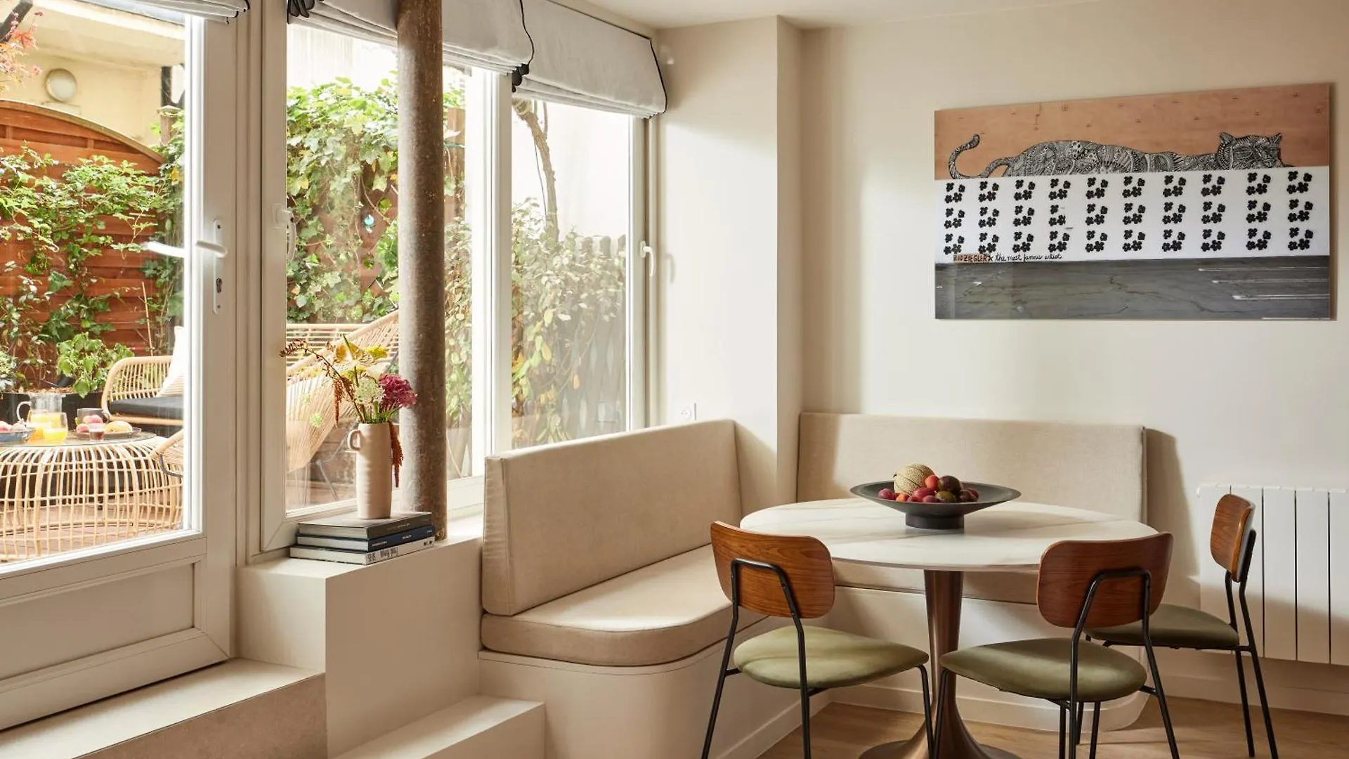 Stylish 2Br & 2Ba With Private Terrace Apartment Paris France