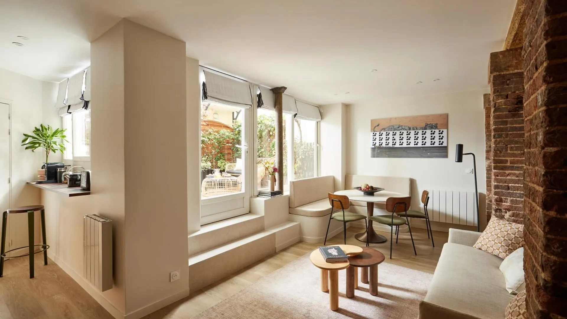 Stylish 2Br & 2Ba With Private Terrace Apartment Paris