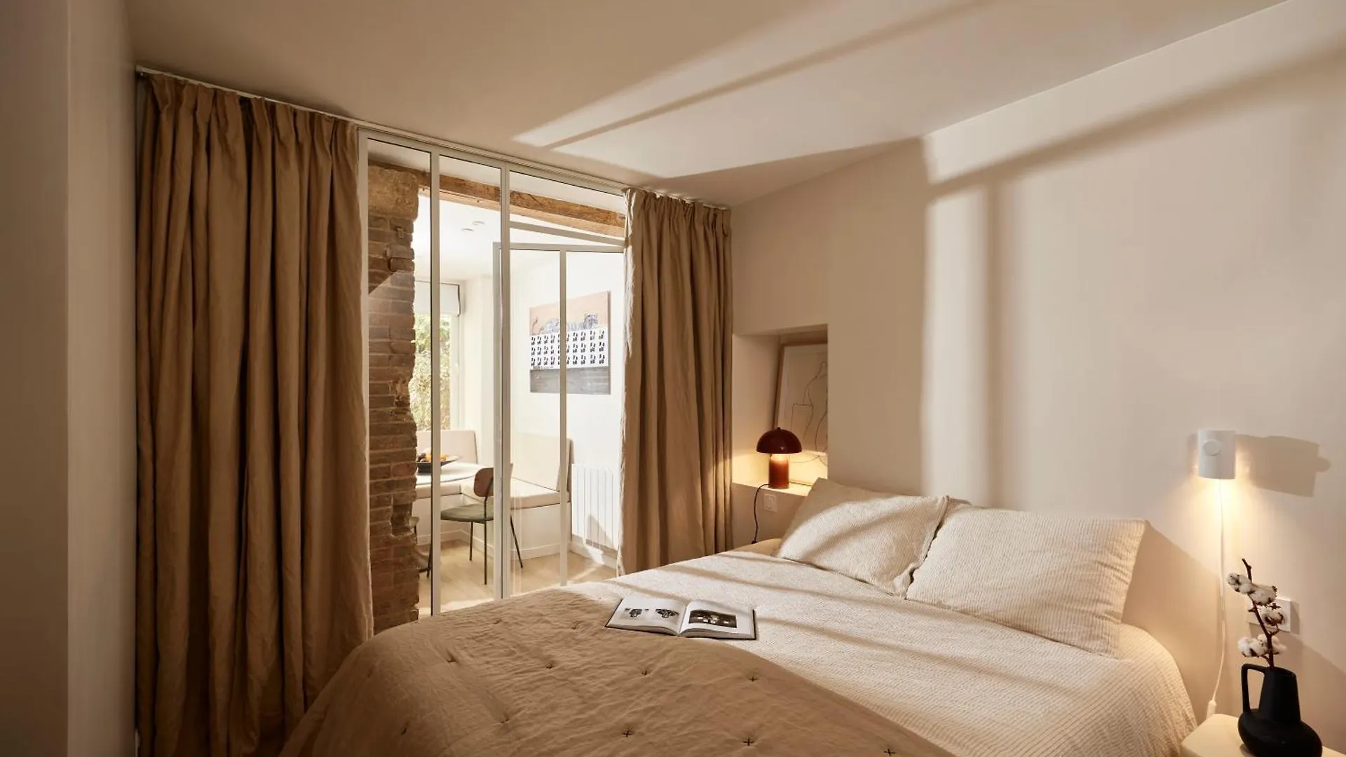 Stylish 2Br & 2Ba With Private Terrace Apartment Paris France